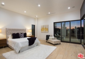 415 N. Martel,Los Angeles,Los Angeles,California,United States 90036,House,N. Martel,1008