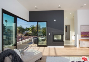 415 N. Martel,Los Angeles,Los Angeles,California,United States 90036,House,N. Martel,1008