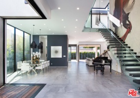 415 N. Martel,Los Angeles,Los Angeles,California,United States 90036,House,N. Martel,1008