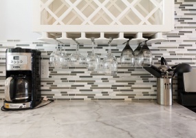 1546 Ellsmere Avenue,Los Angeles,California,United States 90019,House,1021