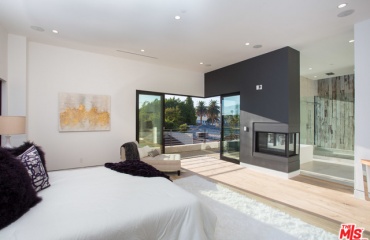 415 N. Martel,Los Angeles,Los Angeles,California,United States 90036,House,N. Martel,1008