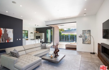 415 N. Martel,Los Angeles,Los Angeles,California,United States 90036,House,N. Martel,1008