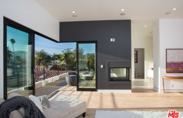 415 N. Martel,Los Angeles,Los Angeles,California,United States 90036,House,N. Martel,1008