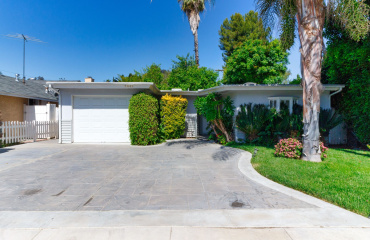 5049 serrania, los Angeles, California, United States 91364, ,House,Fim Location Rental,serrania,1074