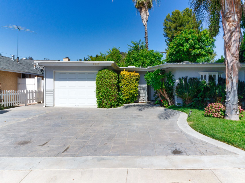 5049 serrania, los Angeles, California, United States 91364, ,House,Fim Location Rental,serrania,1074