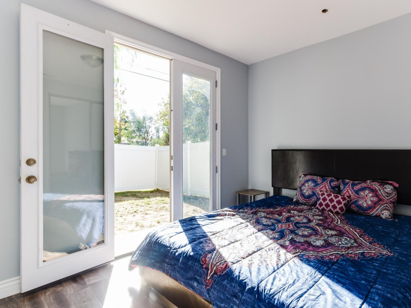 16001 wyandotte, los angeles, California, United States 91406, ,House,Vacation Rental,wyandotte,1076