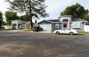 16001 wyandotte, los angeles, California, United States 91406, ,House,Vacation Rental,wyandotte,1076