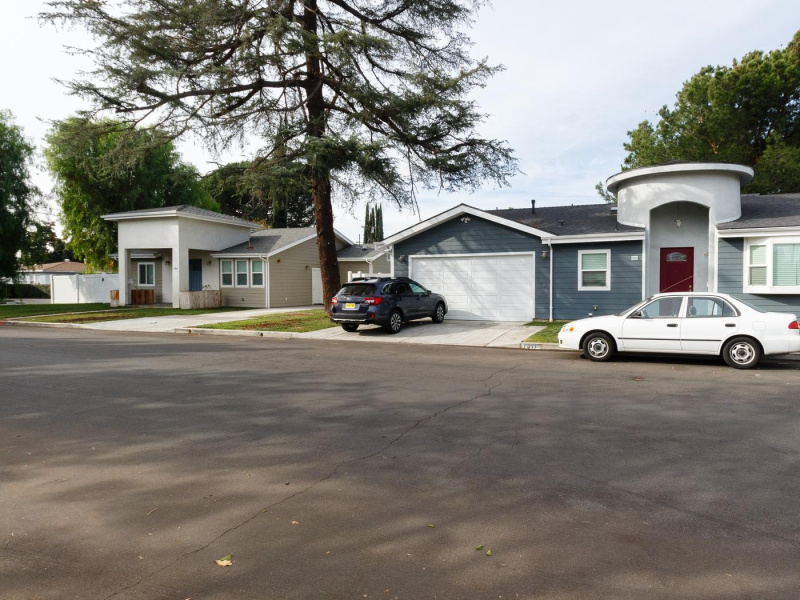 16001 wyandotte, los angeles, California, United States 91406, ,House,Vacation Rental,wyandotte,1076