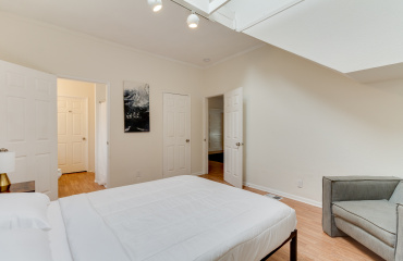 Los Angeles, Los Angeles, California, United States 90005, ,House,Fim Location Rental,1033