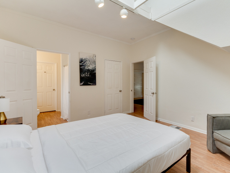 Los Angeles, Los Angeles, California, United States 90005, ,House,Fim Location Rental,1033