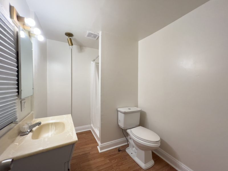 Los Angeles, Los Angeles, California, United States 90005, ,House,Fim Location Rental,1033