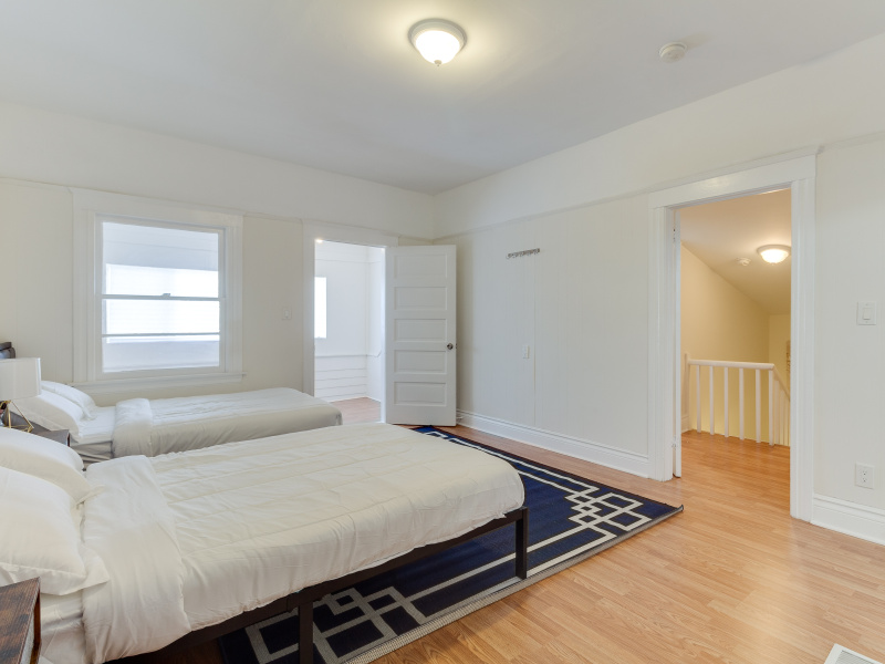 Los Angeles, Los Angeles, California, United States 90005, ,House,Fim Location Rental,1033