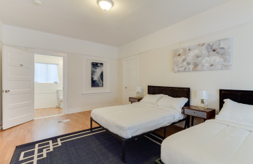 Los Angeles, Los Angeles, California, United States 90005, ,House,Fim Location Rental,1033