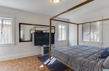 4825 Mascot St., Los Angeles, Los Angeles, California, United States 90019, ,House,Vacation Rental,Mascot St. ,1046