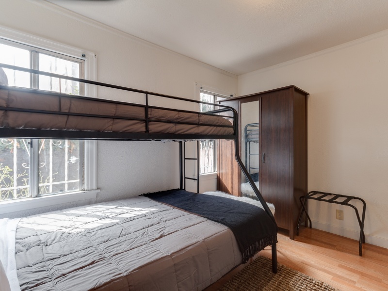 2036 S. Curson St.,los angeles,California,United States 90016,House,S. Curson St. ,1047