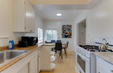 138-140 madison ave, los angeles, California, United States 90004, ,House,Fim Location Rental,madison ave,1050