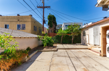 138-140 madison ave, los angeles, California, United States 90004, ,House,Fim Location Rental,madison ave,1050