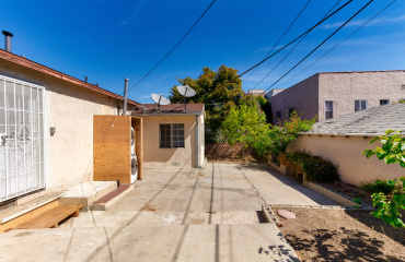 138-140 madison ave, los angeles, California, United States 90004, ,House,Fim Location Rental,madison ave,1050