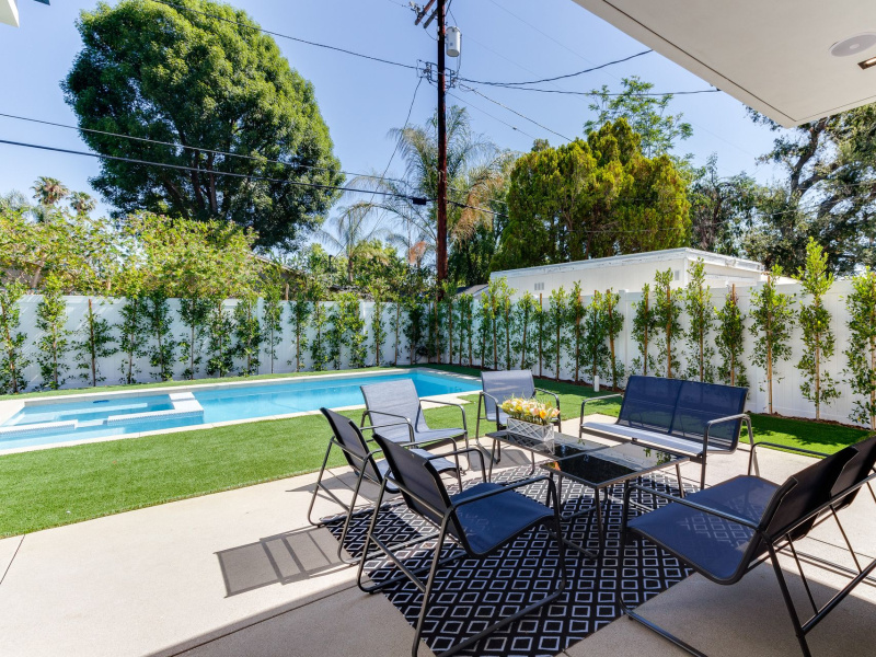 18015 Martha, Encino, Los Angeles, California, United States 91316, ,House,Fim Location Rental,Martha,1055