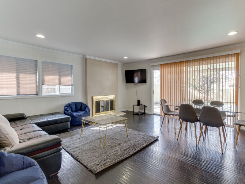 11257 Collett, Granada Hills, los angeles, California, United States 91344, ,House,Vacation Rental,Collett,1065