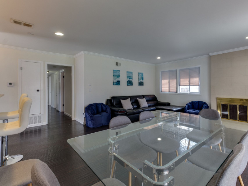 11257 Collett, Granada Hills, los angeles, California, United States 91344, ,House,Vacation Rental,Collett,1065