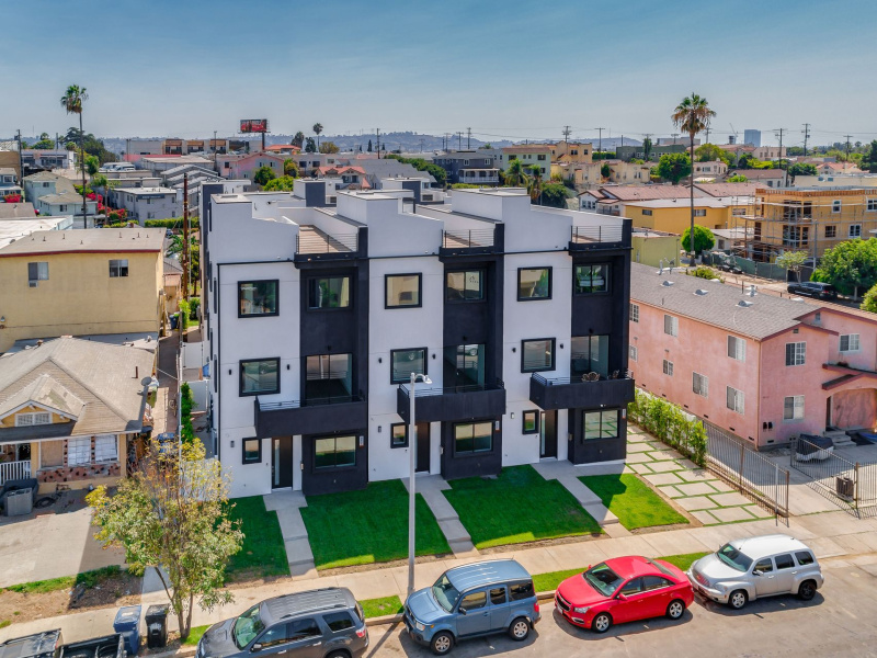 4826 pickford, los angeles, los angeles, California, United States 90019, 24 Bedrooms Bedrooms, ,21 BathroomsBathrooms,Villa,Vacation Rental,pickford,1069