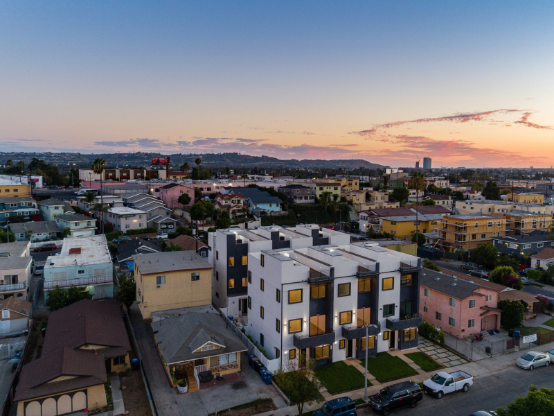 4826 pickford, los angeles, los angeles, California, United States 90019, ,House,Vacation Rental,pickford,1071