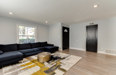 6966 sedan, west hills, los angeles, California, United States 91307, ,House,Vacation Rental,sedan,1072